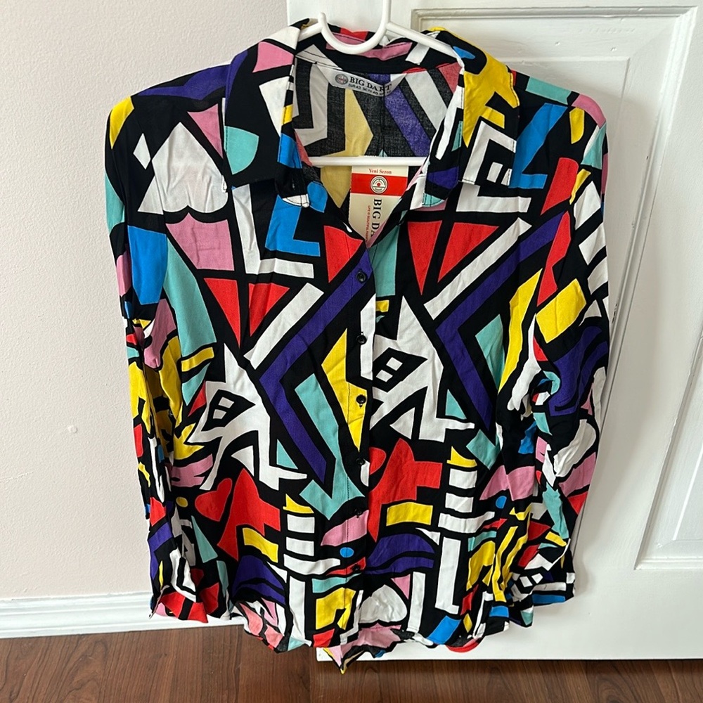 Colorful Abstract Women's Top - Picture 2 of 3